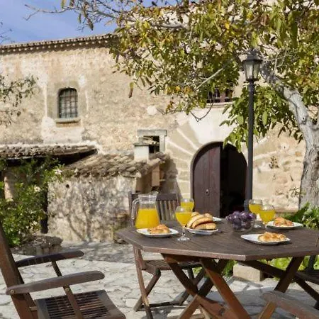 Villa Sleeps 7 With Pool Air Con And Wifi Pollenca