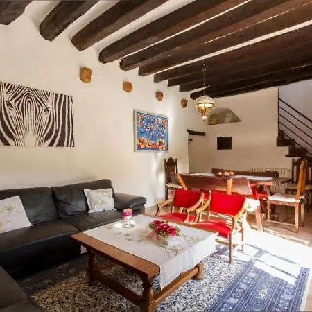 Sleeps 7 With Pool Air Con And Wifi Villa Pollenca